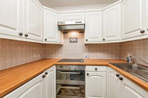 Kitchen- click for photo gallery